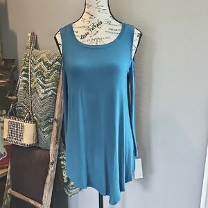 NWT FEVER COLD SHOULDER ASYMMETRICAL  TOP